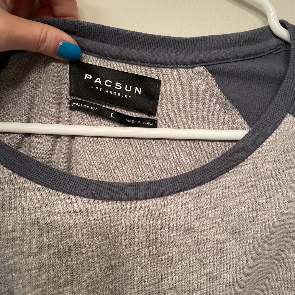 PacSun Mens L Large Casual Long Tee Shirt Grey/Blue - Picture 2 of 3